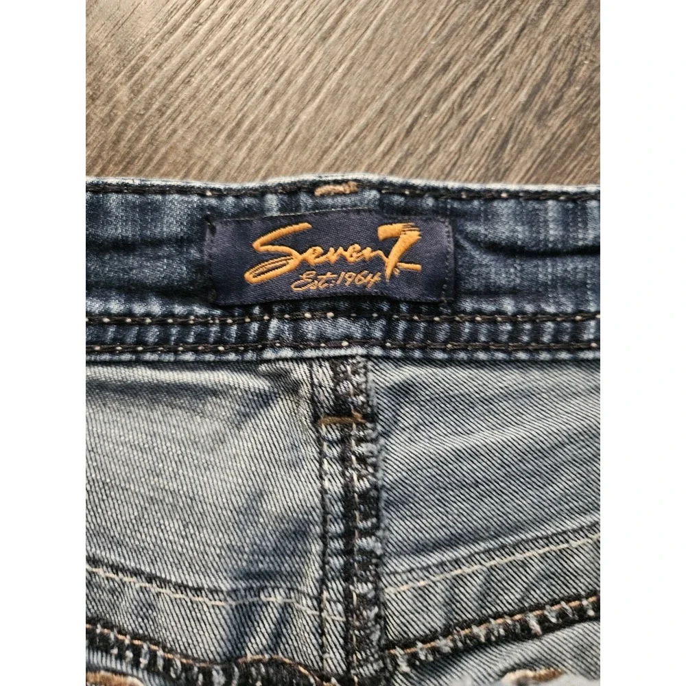 Seven7 Denim Shorts‎ Womens 6 Blue Dark Wash Embroidered Back Pocket Stretch